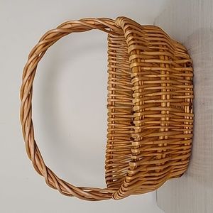 Gathering Big Oval Wicker Woven Basket multi-purpose  with Handle